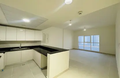 Apartment - Studio - 1 Bathroom for rent in Rawdhat - Airport Road - Abu Dhabi