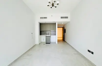 Apartment - Studio - 1 Bathroom for rent in Sama Al Jaddaf - Al Jaddaf - Dubai