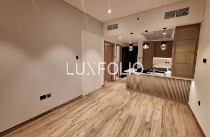 شقة - غرفة نوم - 2 حمامات للبيع في إليجانس من شيماء - منطقة 18 - قرية جميرا الدائرية - دبي