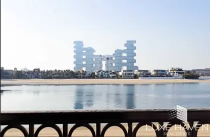Villa - 4 Bedrooms - 5 Bathrooms for rent in Garden Homes Frond D - Garden Homes - Palm Jumeirah - Dubai