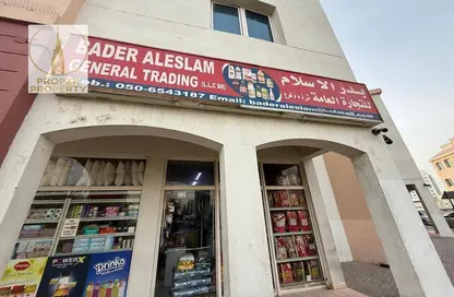 متجر - استوديو - 1 حمام للايجار في واي ٢١ - طراز إنجليزي - المدينة الدولية - دبي