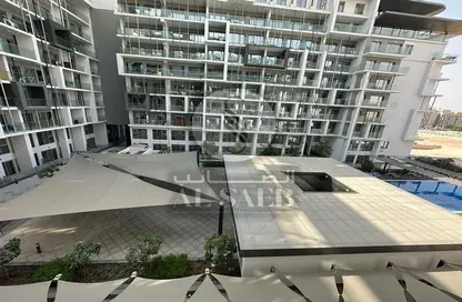 Outdoor Building image for: Apartment - 1 Bedroom - 2 Bathrooms for rent in Oasis Residences - Masdar City - Abu Dhabi, Image 1