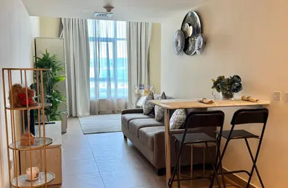 Apartment - 1 Bedroom - 1 Bathroom for sale in Hamilton Tower - Business Bay - Dubai