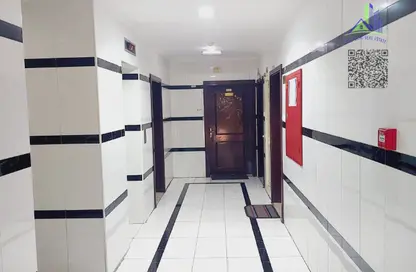 عمارة بالكامل - 8 غرف نوم - 8 حمامات للبيع في شارع الشيخ جابر الصباح - النعيمية - النعيمية - عجمان