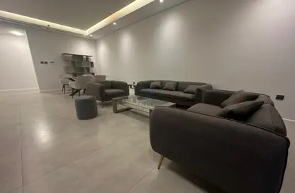 Living Room image for: Apartment - 2 Bedrooms - 3 Bathrooms for sale in Jumeirah Garden City - Al Satwa - Dubai, Image 1