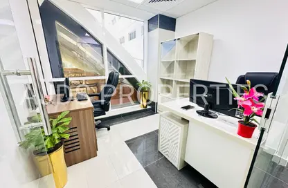 Office Space - Studio - 1 Bathroom for rent in Al Fajer Complex - Oud Metha - Bur Dubai - Dubai