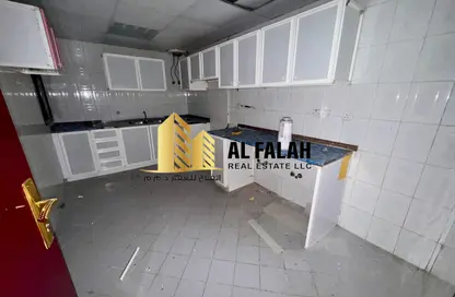 شقة - 2 غرف نوم - 2 حمامات للايجار في شارع التعاون الجديد - التعاون - الشارقة