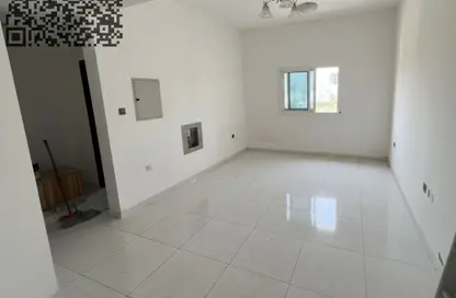 Apartment - 1 Bedroom - 2 Bathrooms for rent in Geepas Building 6 - Al Nakhil - Ajman