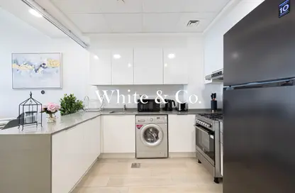 Apartment - 2 Bedrooms - 3 Bathrooms for sale in BLOOM TOWERS A - Bloom Towers - Jumeirah Village Circle - Dubai