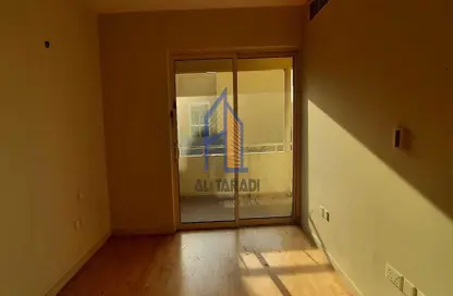 Empty Room image for: Villa - 3 Bedrooms - 5 Bathrooms for rent in Al Raha Gardens - Abu Dhabi, Image 1