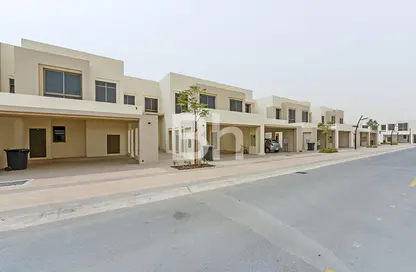 Townhouse - 3 Bedrooms - 3 Bathrooms for rent in Zahra Townhouses - Town Square - Dubai