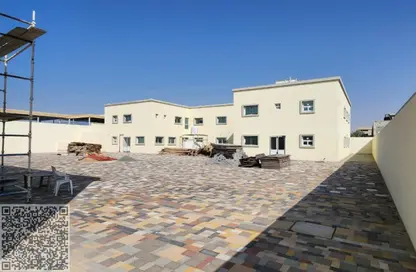 سكن عمال - استوديو - 8 حمامات للايجار في الصجعة الصناعية - الصجعة - الشارقة سكن عمال - استوديو - 8 حمامات للايجار في الصجعة الصناعية - الصجعة - الشارقة