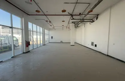 Factory - Studio - 5 Bathrooms for rent in Al Sajaa Industrial - Al Sajaa - Sharjah