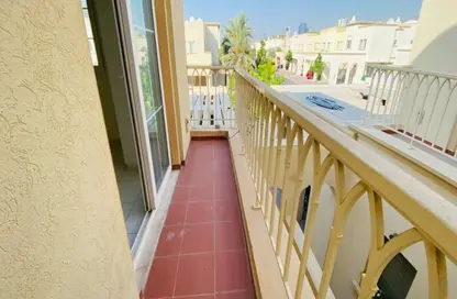 فيلا - 2 غرف نوم - 3 حمامات للايجار في الينابيع 12 - الينابيع - دبي