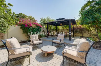 Villa - 2 Bedrooms - 3 Bathrooms for rent in Springs 6 - The Springs - Dubai Villa - 2 Bedrooms - 3 Bathrooms for rent in Springs 6 - The Springs - Dubai