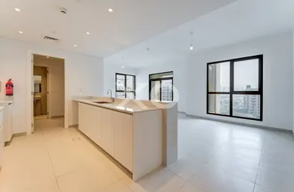 Apartment - 3 Bedrooms - 4 Bathrooms for sale in Lamaa - Madinat Jumeirah Living - Umm Suqeim - Dubai