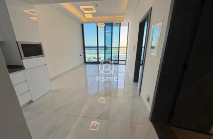 Apartment - 1 Bedroom - 2 Bathrooms for sale in Samana Park Views - Arjan - Dubai