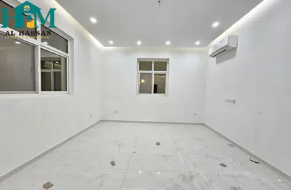 Villa - 4 Bedrooms - 5 Bathrooms for rent in Madinat Al Riyad - Abu Dhabi