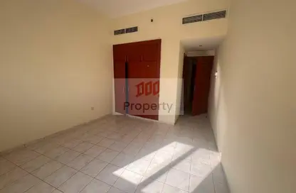 شقة - غرفة نوم - 2 حمامات للايجار في جلوبال جرين فيو - منطقة مركز الأعمال - المدينة العالمية - دبي