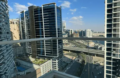 شقة - غرفة نوم - 2 حمامات للايجار في بريفه باي داماك (ايه) - داماك مايسون برايف - الخليج التجاري - دبي