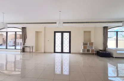 Villa - 6 Bedrooms - 7 Bathrooms for rent in Al Barsha 1 - Al Barsha - Dubai
