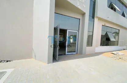 Whole Building - Studio - 3 Bathrooms for rent in Civic Center - Al Jimi - Al Ain