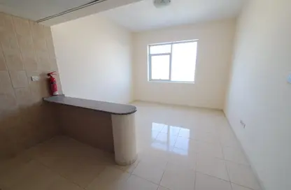 Apartment - Studio - 1 Bathroom for rent in Gulf Pearl Tower - Al Nahda - Sharjah