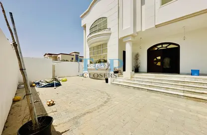 فيلا - 4 غرف نوم - 6 حمامات للايجار في عقدة المطوع - المويجي - العين