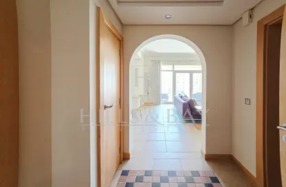Apartment - 2 Bedrooms - 3 Bathrooms for rent in Al Das - Shoreline Apartments - Palm Jumeirah - Dubai