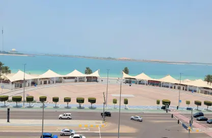 Apartment - 4 Bedrooms - 5 Bathrooms for rent in Bel Ghailam Tower - Corniche Road - Abu Dhabi