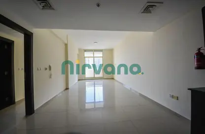 شقة - غرفة نوم - 2 حمامات للايجار في برج فرانكفورت - مدينة دبي الرياضية - دبي