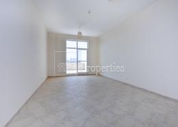 صورةغرفة فارغة لـ: شقة - 3 غرف نوم - 4 حمامات للبيع في 3 نيو بريدج هيلز - نيو بريدج هيلز - مدينة السيارات - دبي, صورة 1