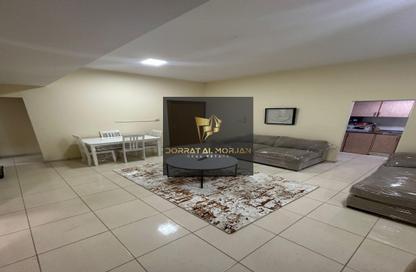 Apartment - 1 Bedroom - 1 Bathroom for rent in Corniche Tower - Ajman Corniche Road - Ajman
