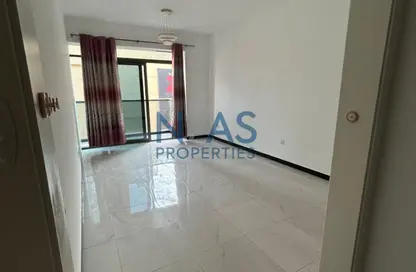 شقة - غرفة نوم - 1 حمام للايجار في كريستال مساكن - منطقة 11 - قرية الجميرا سركل - دبي