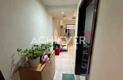 شقة - 1 حمام للبيع في برج حمزة - مدينة دبي الرياضية - دبي