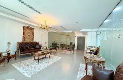 Office Space - Studio - 1 Bathroom for sale in The Regal Tower - Business Bay - Dubai