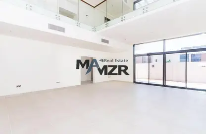 Villa - 4 Bedrooms - 5 Bathrooms for sale in West Yas - Yas Island - Abu Dhabi