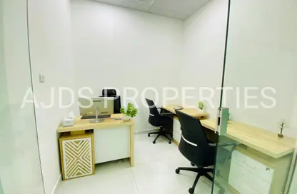 Office Space - Studio - 1 Bathroom for rent in Red Avenue - Al Garhoud - Dubai