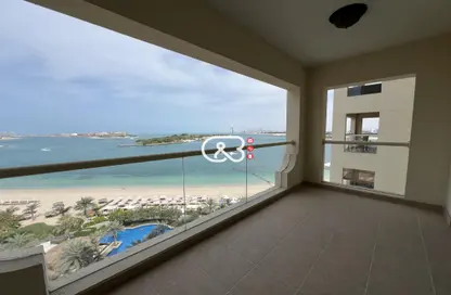 Balcony image for: Apartment - 1 Bedroom - 2 Bathrooms for rent in Al Basri - Shoreline Apartments - Palm Jumeirah - Dubai, Image 1