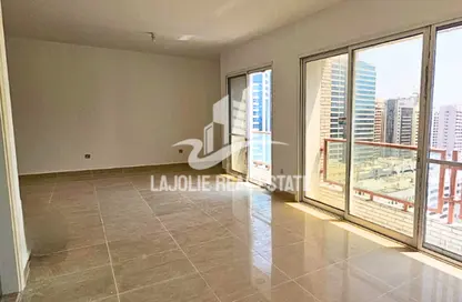 Apartment - 3 Bedrooms - 4 Bathrooms for rent in Al Najda Street - Abu Dhabi