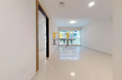 Apartment - 1 Bedroom - 2 Bathrooms for rent in Golden Sands 14 - Mankhool - Bur Dubai - Dubai