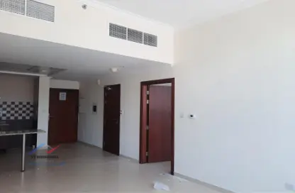 صورة لـ غرفة فارغة شقة - غرفة نوم - 2 حمامات للايجار في البرشاء 1 - البرشاء - دبي ، صورة رقم 1