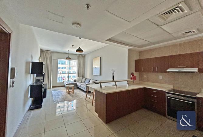 شقة - غرفة نوم - 1 حمام للايجار في برج سولافا - دبي مارينا - دبي
