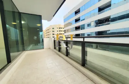 Apartment - 3 Bedrooms - 4 Bathrooms for rent in Golden Sands 7 - Mankhool - Bur Dubai - Dubai