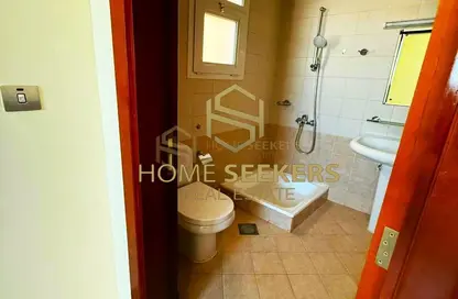 Villa - 5 Bedrooms - 6 Bathrooms for rent in Al Qurm Gardens - Al Qurm - Abu Dhabi