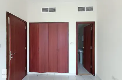 Apartment - 1 Bedroom - 2 Bathrooms for rent in England Cluster - International City - Dubai