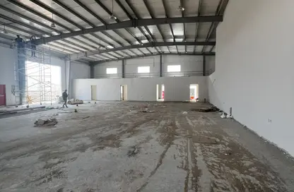 Warehouse - Studio - 4 Bathrooms for rent in Umm Al Thuoob - Umm Al Quwain Warehouse - Studio - 4 Bathrooms for rent in Umm Al Thuoob - Umm Al Quwain