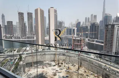 شقة - غرفة نوم - 2 حمامات للايجار في زا باراجون لآي جي او - الخليج التجاري - دبي