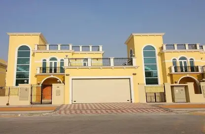 Villa - 4 Bedrooms - 5 Bathrooms for rent in Legacy Nova Villas - Jumeirah Park - Dubai