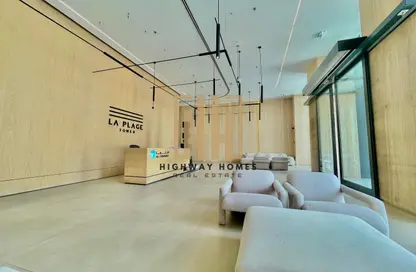 شقة - غرفة نوم - 2 حمامات للايجار في برج لا بلاج - الممزر - الشارقة - الشارقة شقة - غرفة نوم - 2 حمامات للايجار في برج لا بلاج - الممزر - الشارقة - الشارقة